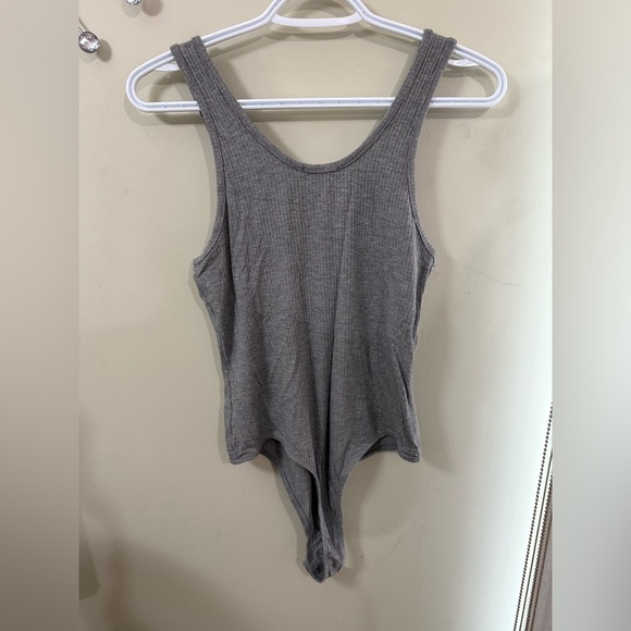 Gray Ribbed Women's body suit NEW - Picture 2 of 4